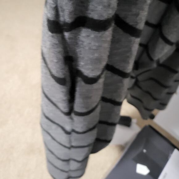 COA Gray and Black Striped Open Front Cardigan/Jacket with Hood - XL - Picture 6 of 10